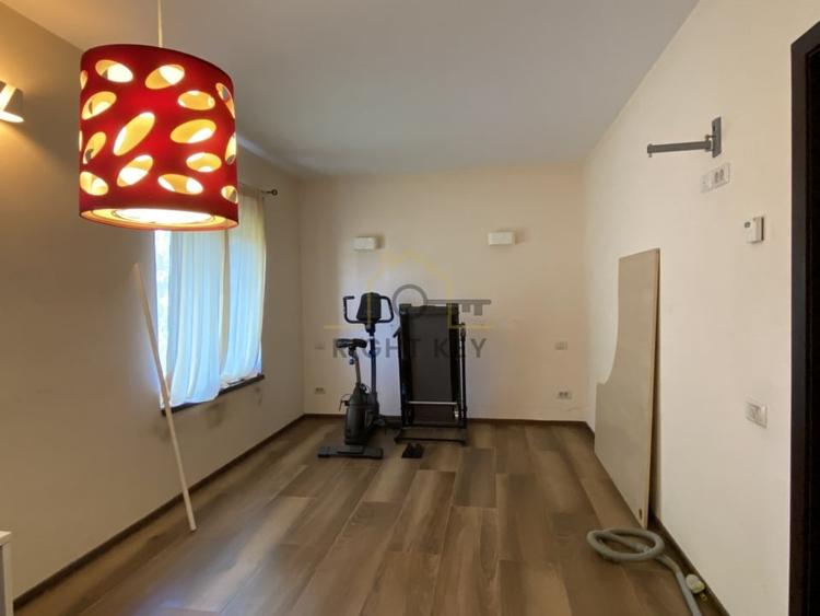 Casă individuală cu 4 camere cu Teren 565 Mp în Prelungirea Ghencea