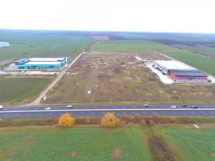 Teren Construcții intravilan de 14288 mp, în Aradului