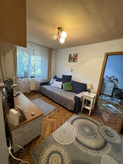Apartament cu 2 camere semidecomandat, mobilat în Nord