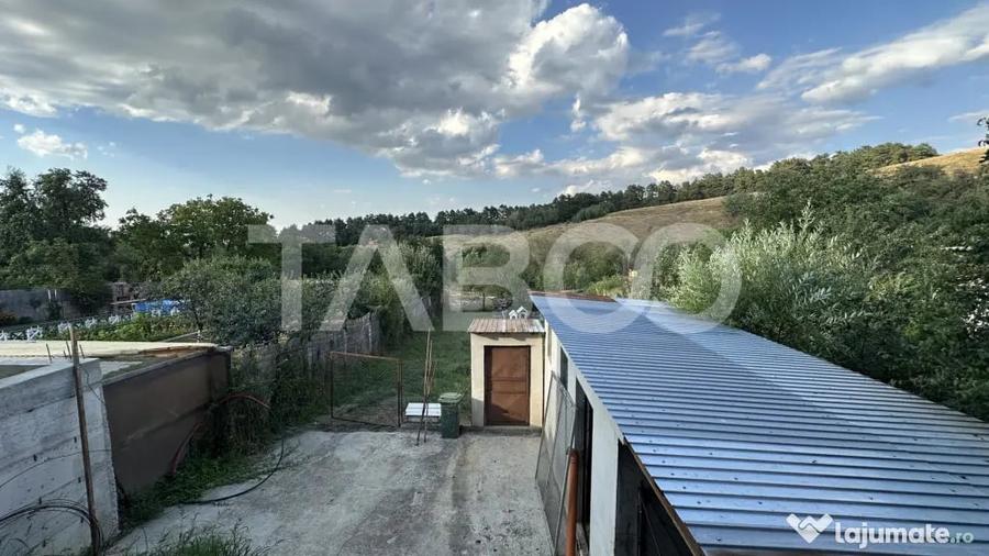 Casă cu 4 camere cu Teren 500 Mp în Poplaca