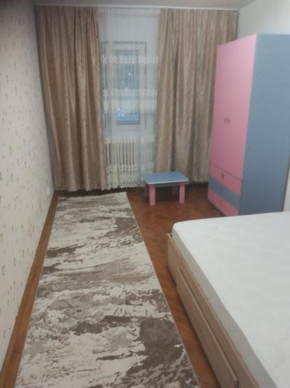 Apartament cu 3 camere semidecomandat în Nicolae Bălcescu