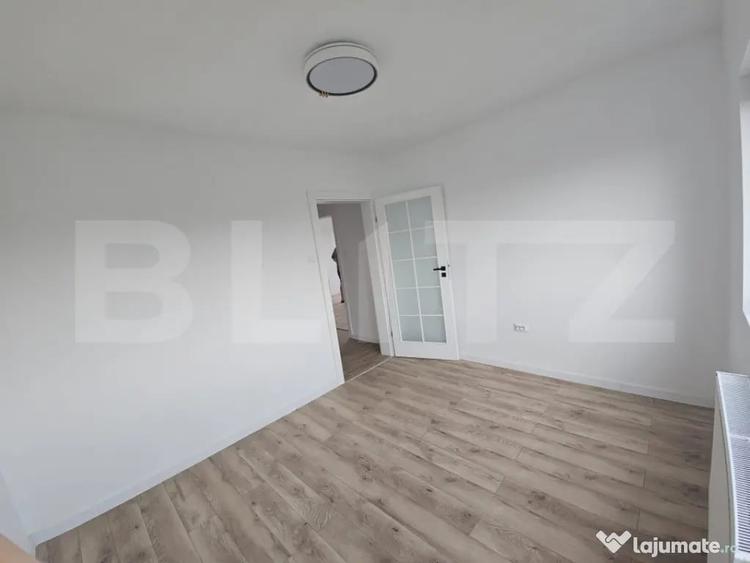 Apartament cu 3 camere semidecomandat în Podu Roș