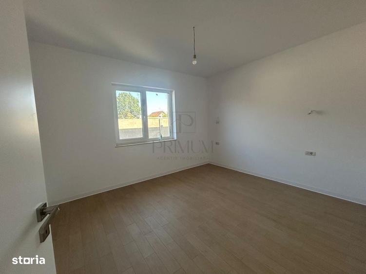 Casă cu 4 camere în Utvin