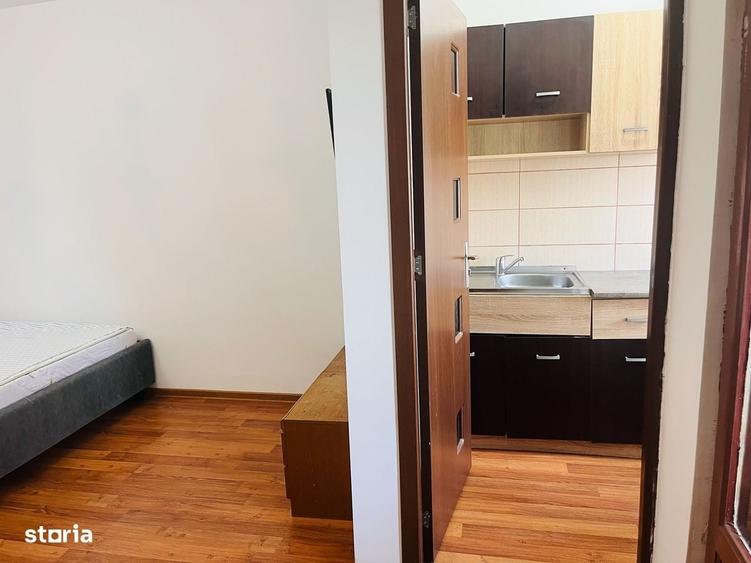 Garsoniera practica, locatie excelenta | Piata Baba Novac - Brazda - 8