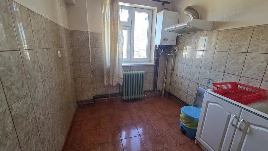 Apartament cu 2 camere decomandat în Gojdu