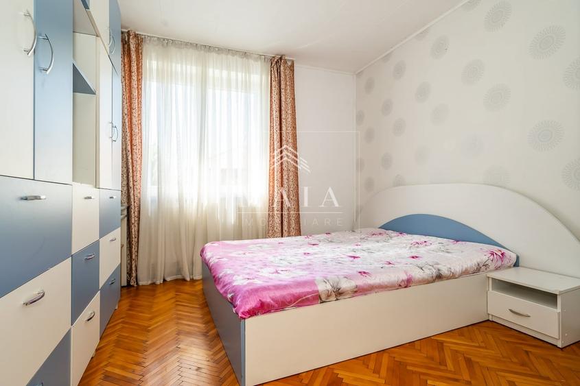 Apartament cu 3 camere decomandat, mobilat în Central