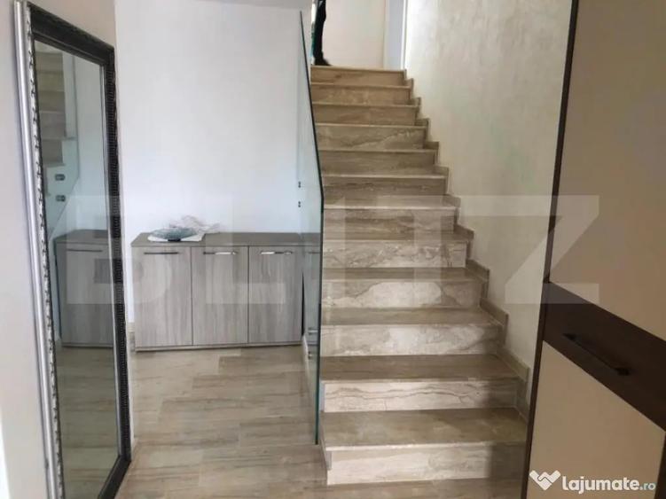 Casă cu 3 camere cu Piscina în Central