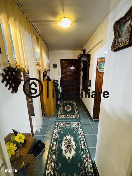 3 decomandate, centrala, 1 Mai - 110 000 Euro - 9