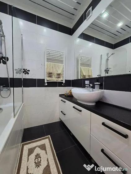 Apartament cu 2 camere decomandat în Moșilor