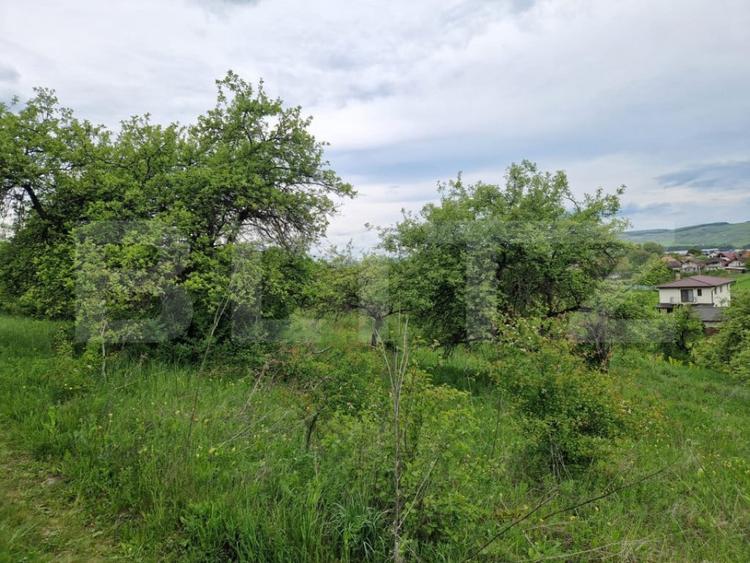 Teren de 1000 mp, în Gilău