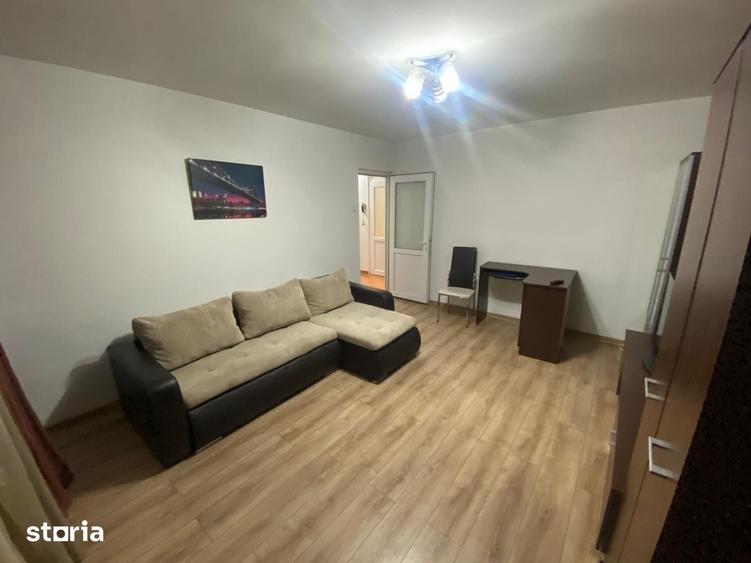 Apartament cu 2 camere decomandat în Cantemir