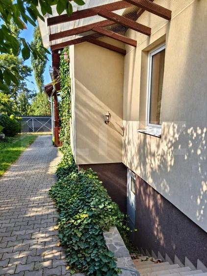 Casă cu Teren 1600 Mp în Cornești (Crăciunești)