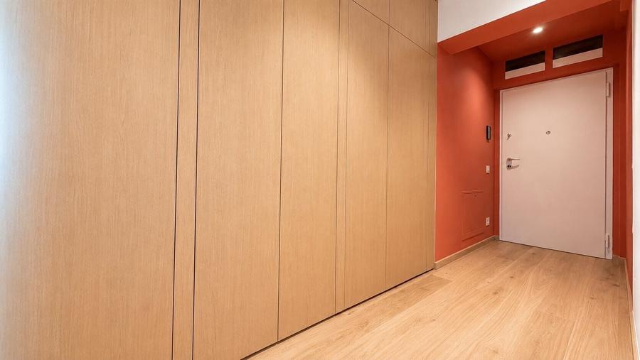 Apartament cu 3 camere, mobilat în Barbu Văcărescu