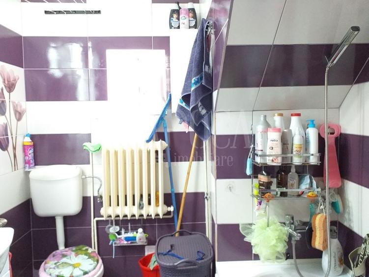 Casă individuală cu 3 camere cu Canalizare în Dâmbul Rotund
