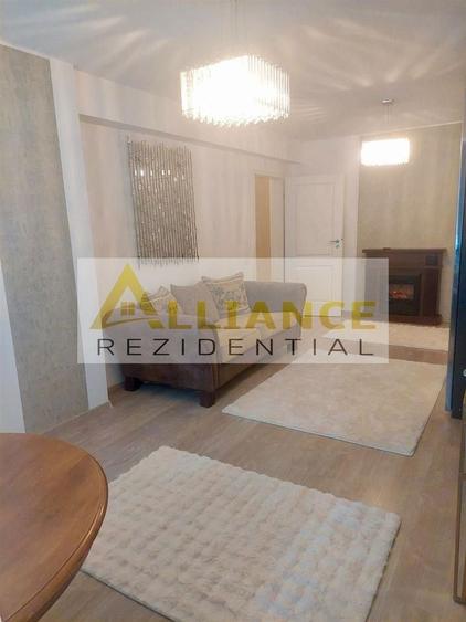 Apartament cu 2 camere decomandat, mobilat în Central