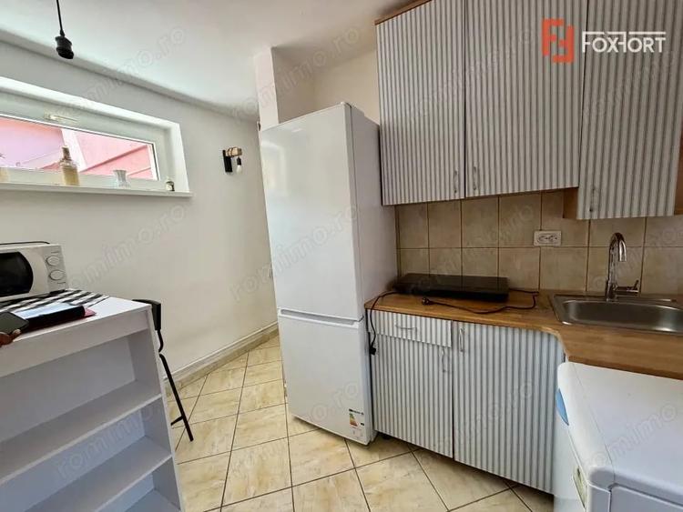 Apartament cu 2 camere decomandat în Dumbrăvița