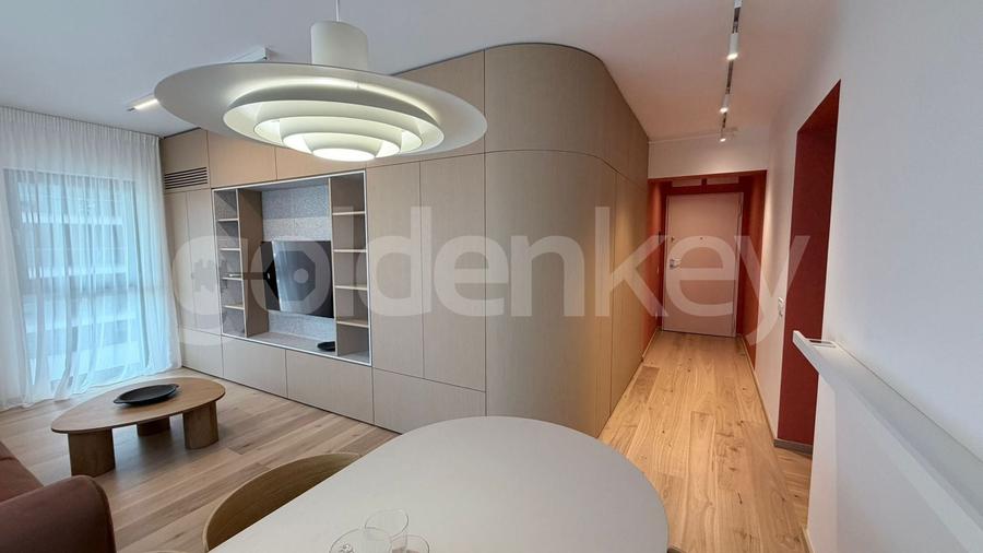 Apartament cu 3 camere decomandat, mobilat în Barbu Văcărescu