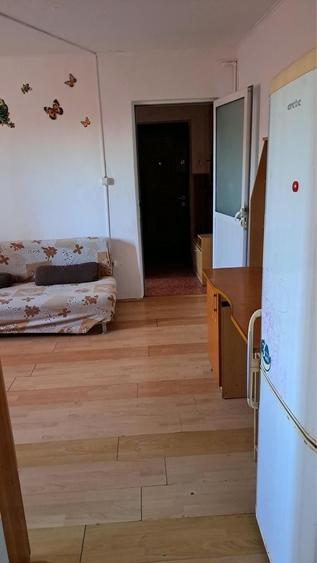 Apartament cu 2 camere în Micro 6