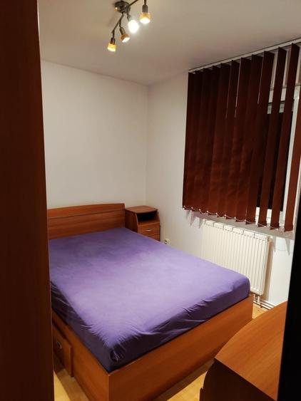 Proprietar inchiriez apartament 3 camere - 3