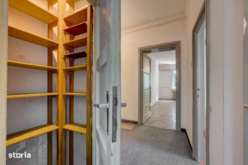 Apartament cu 2 camere decomandat în Basarabia