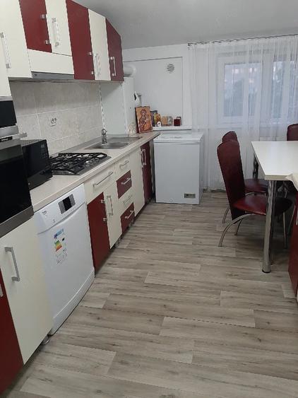 Apartament cu 2 camere decomandat în Dâmbovița