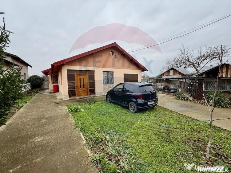 Casă cu 4 camere cu Teren 873 Mp în Vânători