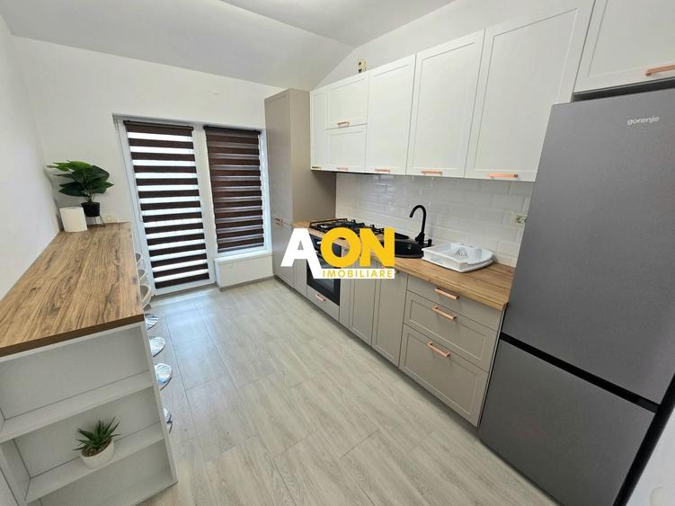 Apartament cu 3 camere decomandat, mobilat în Central