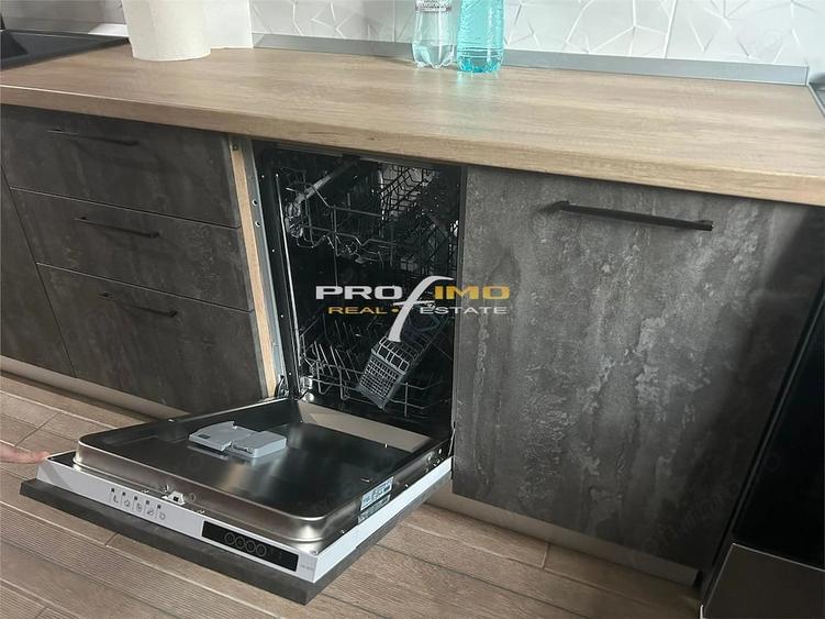 Apartament cu 2 camere decomandat în City Park Mall