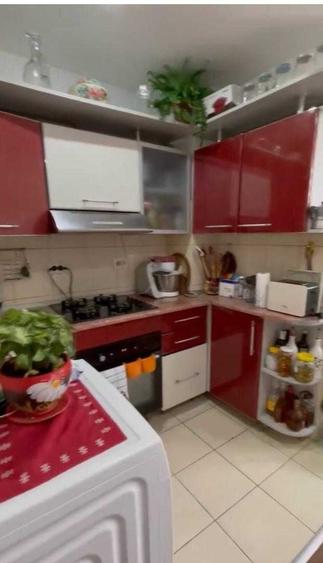 Proprietar vand apartament 4 camere - 5