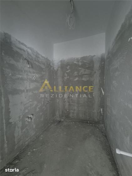 Apartament cu 3 camere decomandat în Apărătorii Patriei