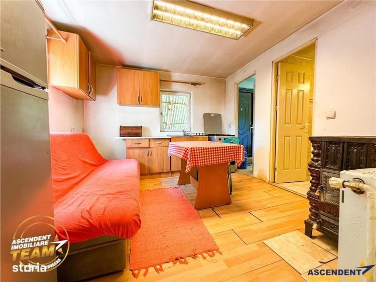 Casă cu 2 camere cu Teren 719 Mp în Zagon