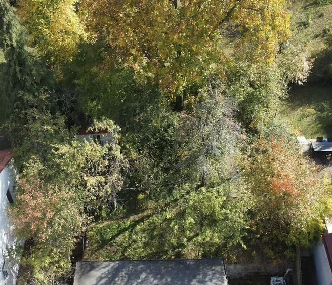 Casă cu 4 camere în Schei