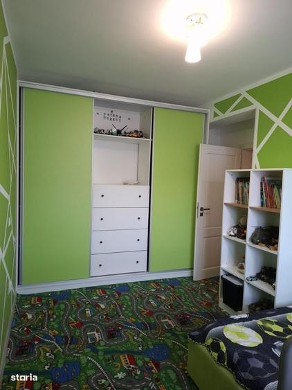 Apartament cu 3 camere în Florești