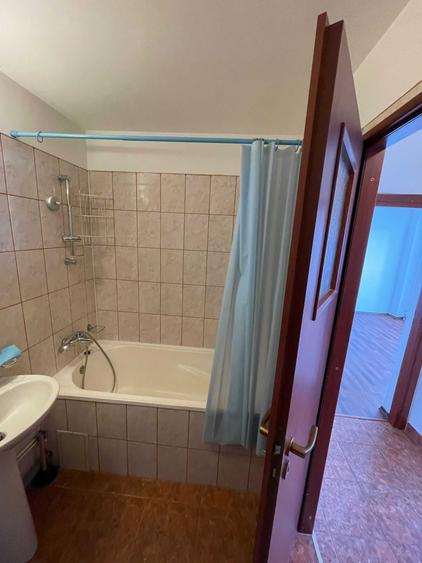 Apartament cu 2 camere decomandat în Banu Manta