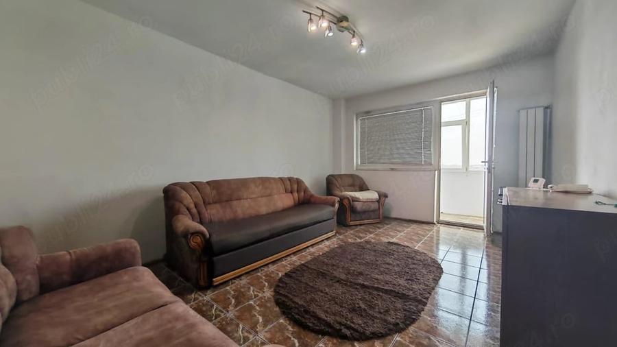 Apartament cu 2 camere decomandat, mobilat în Casa de Cultură