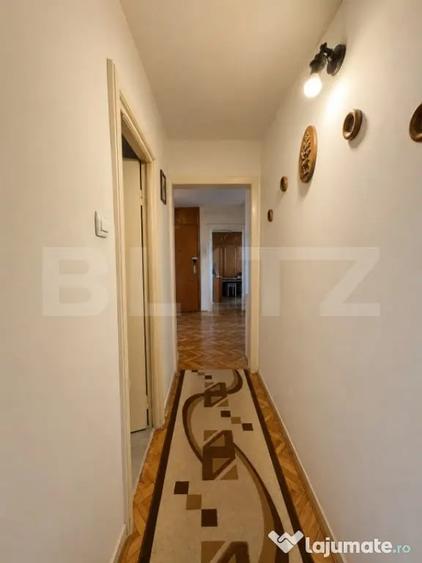 Apartament cu 3 camere decomandat în Circumvalațiunii