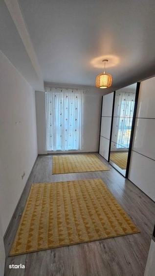 Apartament cu 3 camere decomandat în Berceni