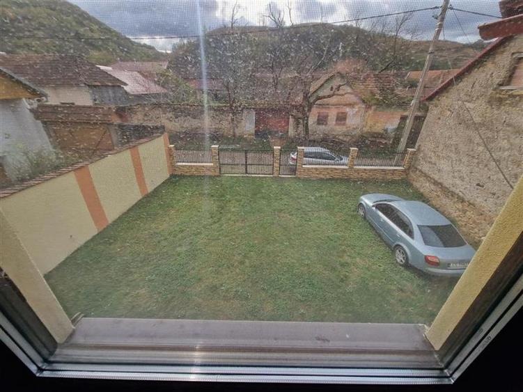 Casă individuală cu 4 camere cu Teren 660 Mp în Ultracentral