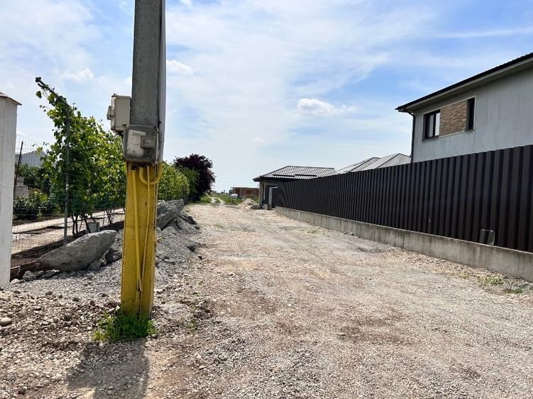 Teren Construcții intravilan de 500 mp, în Crevedia