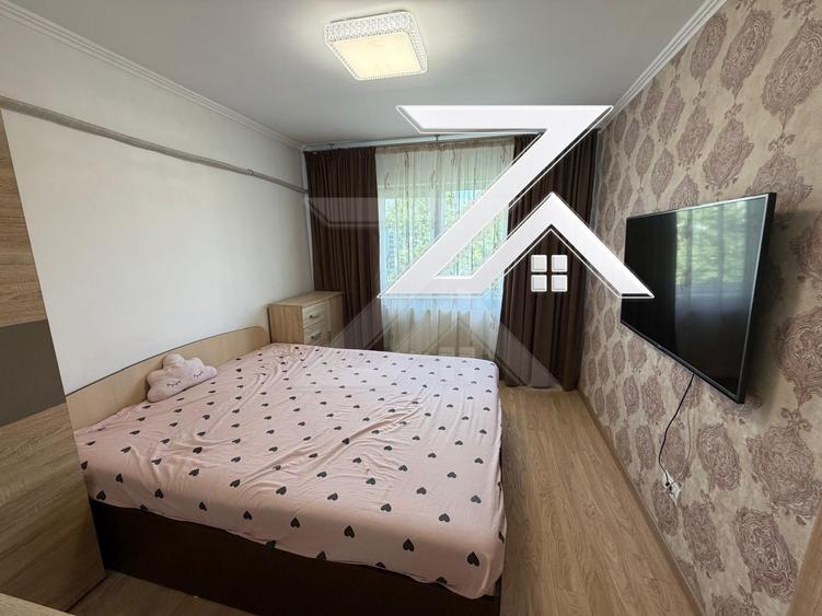 Apartament cu 3 camere decomandat, mobilat în Rovine