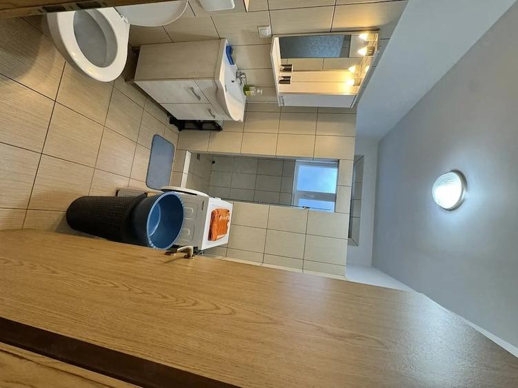 Garsonieră decomandată în Central