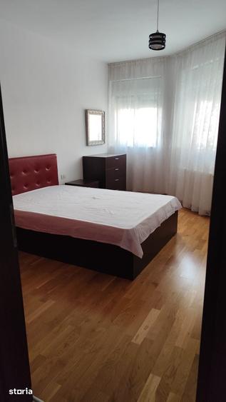 Apartament cu 3 camere în Ghiroda
