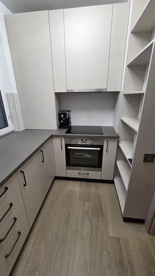 Apartament cu 2 camere semidecomandat, mobilat în Florești