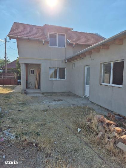 Casă cu 4 camere cu Teren 600 Mp în Oncea
