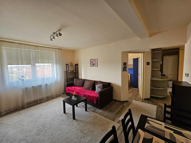 Apartament cu 3 camere decomandat, mobilat în Giarmata-Vii