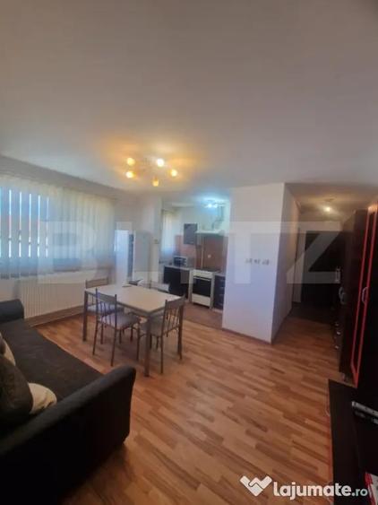 Apartament cu 2 camere semidecomandat în Girocului