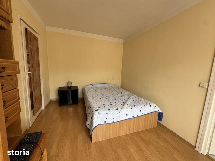 Apartament cu 3 camere semidecomandat în Central