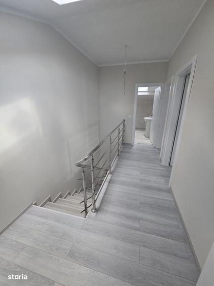 Casă cu 3 camere în Ghiroda