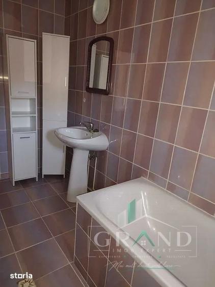 Casă cu 3 camere cu Teren 600 Mp în Jucu