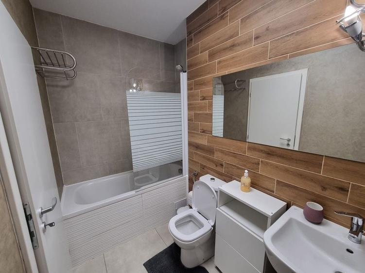 Apartament cu 2 camere decomandat în Drumul Carului
